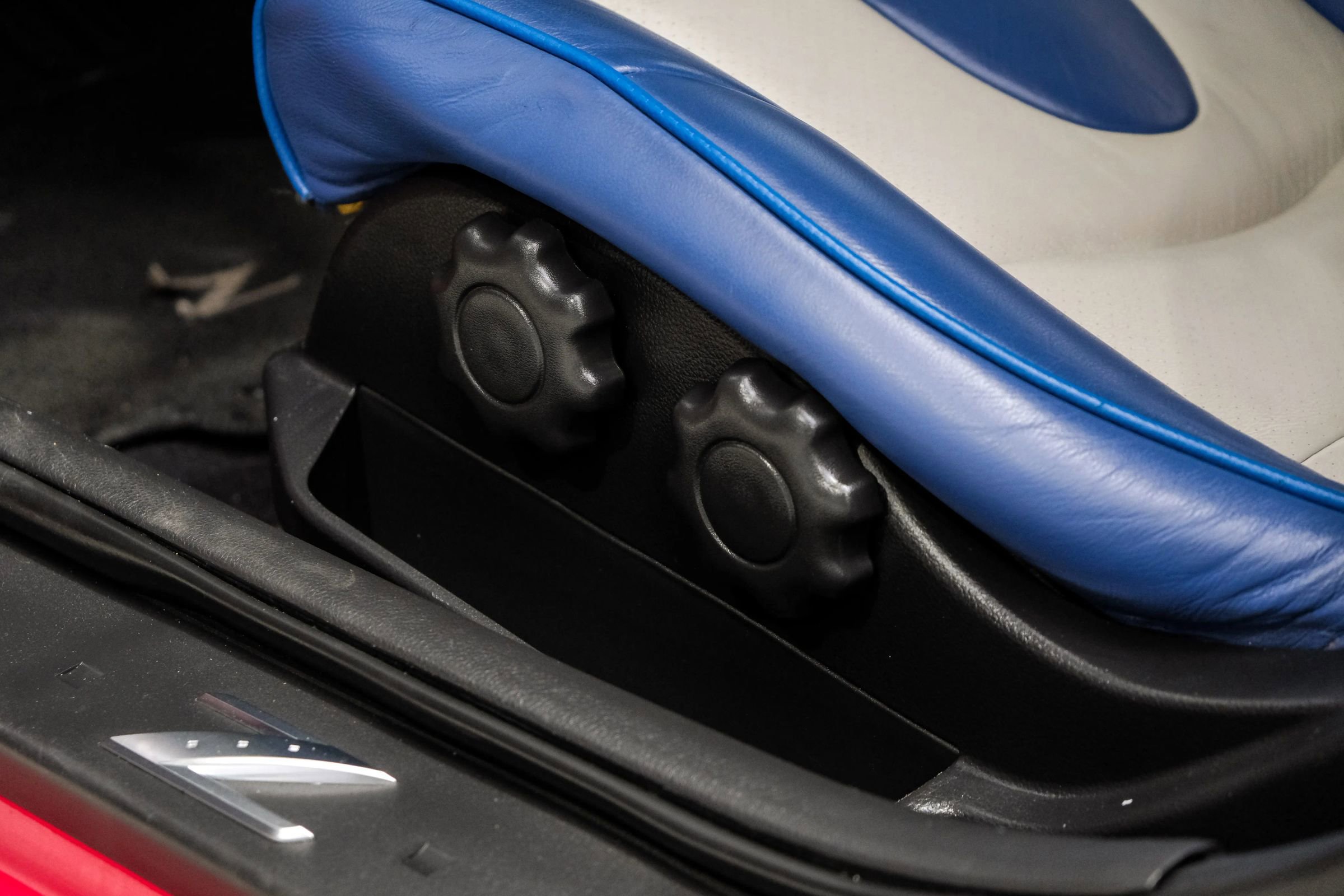 Used 2006 Nissan 350Z Enthusiast image 25