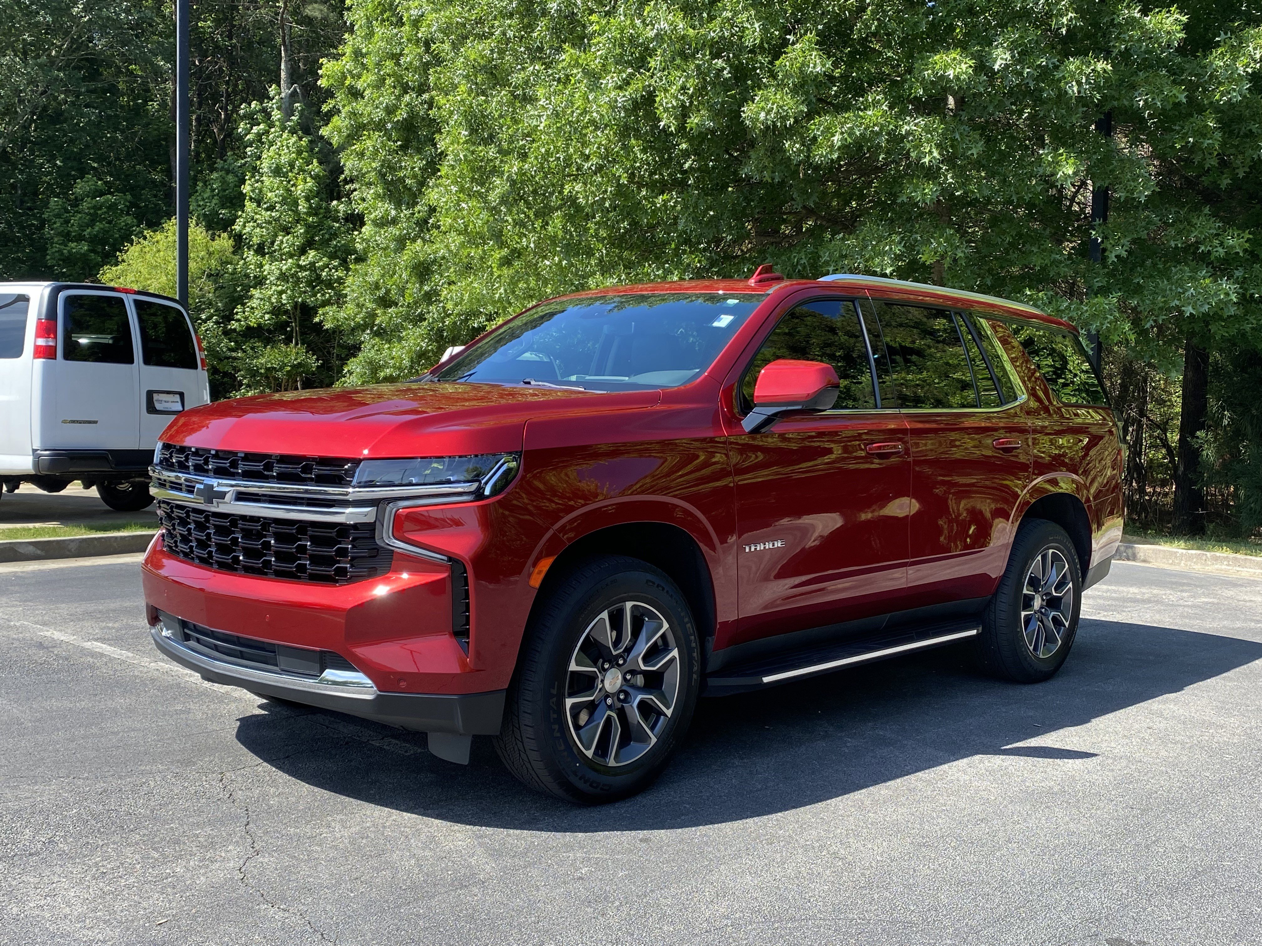 Used 2023 Chevrolet Tahoe LS RWD image 5