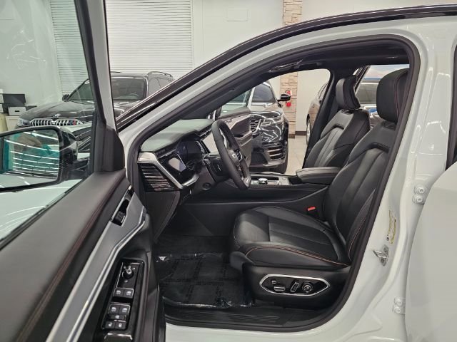 Used 2024 Jeep Wagoneer Launch Edition image 29