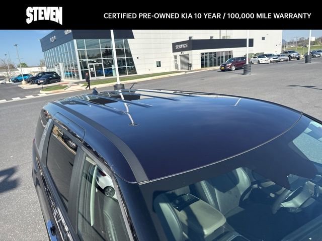 Certified 2026 Kia Carnival image 11