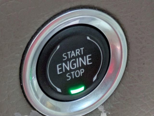 Used 2024 GMC Yukon XL Denali w/ Denali Reserve Package image 22