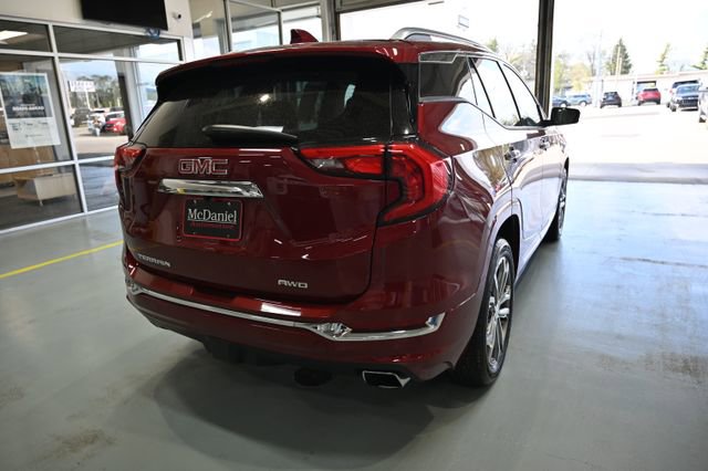 Used 2018 GMC Terrain Denali w/ Advanced Safety Package AWD/4WD image 5