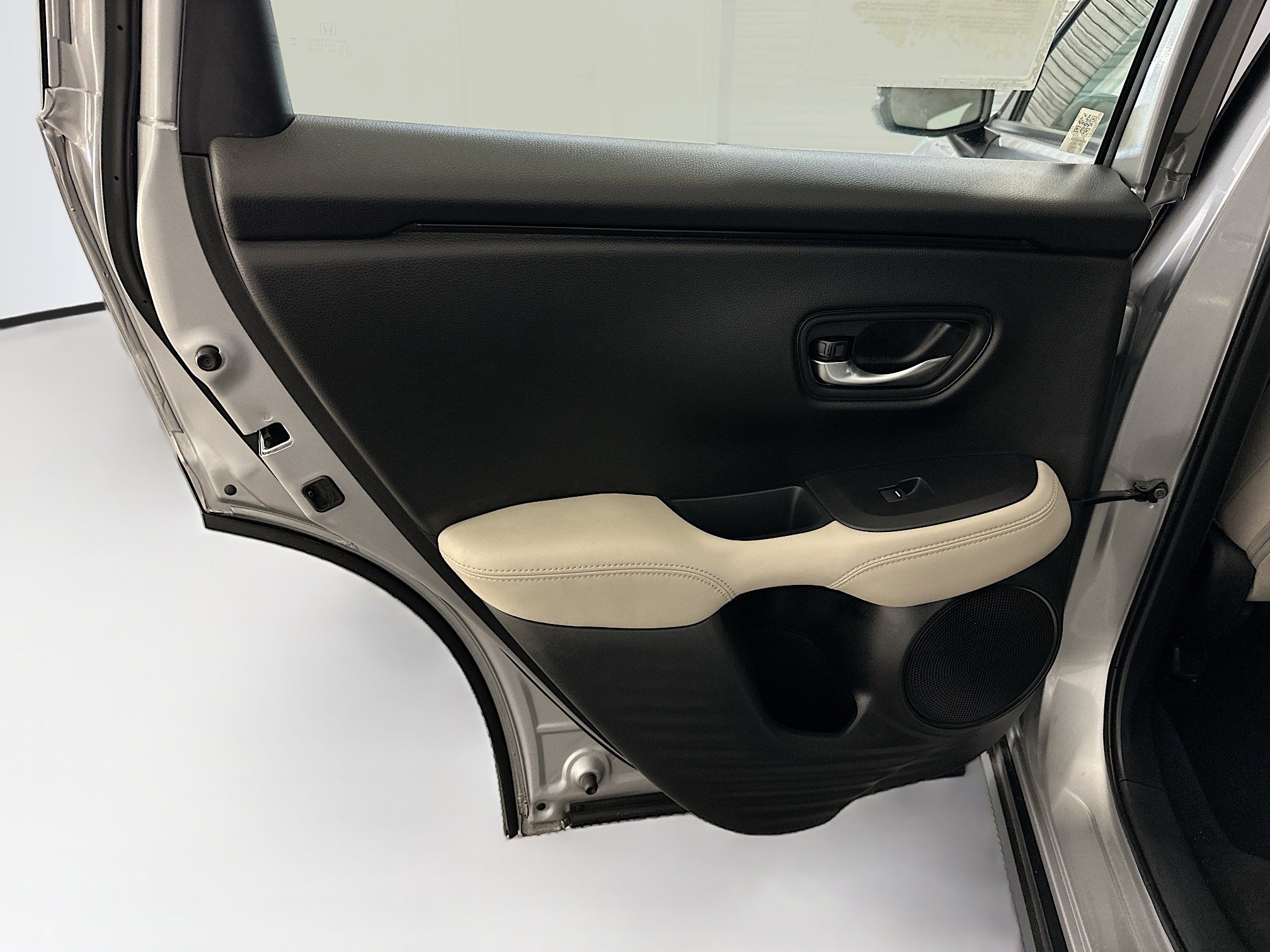 Used 2024 Honda HR-V LX image 26