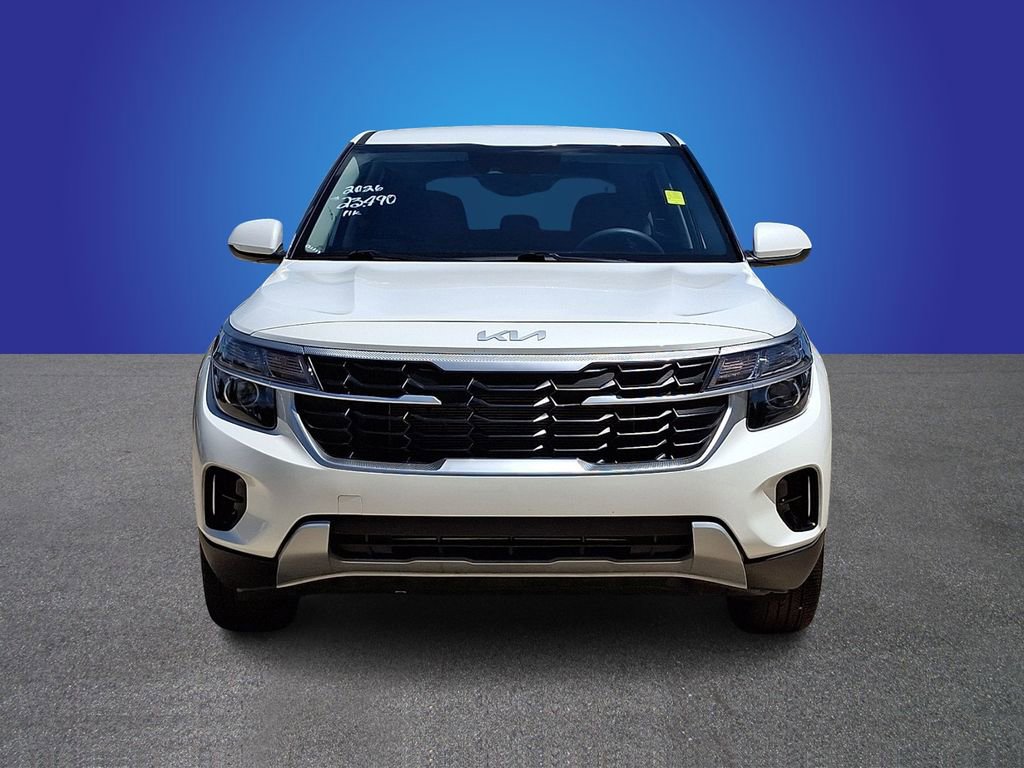 Used 2026 Kia Seltos LX FWD image 2