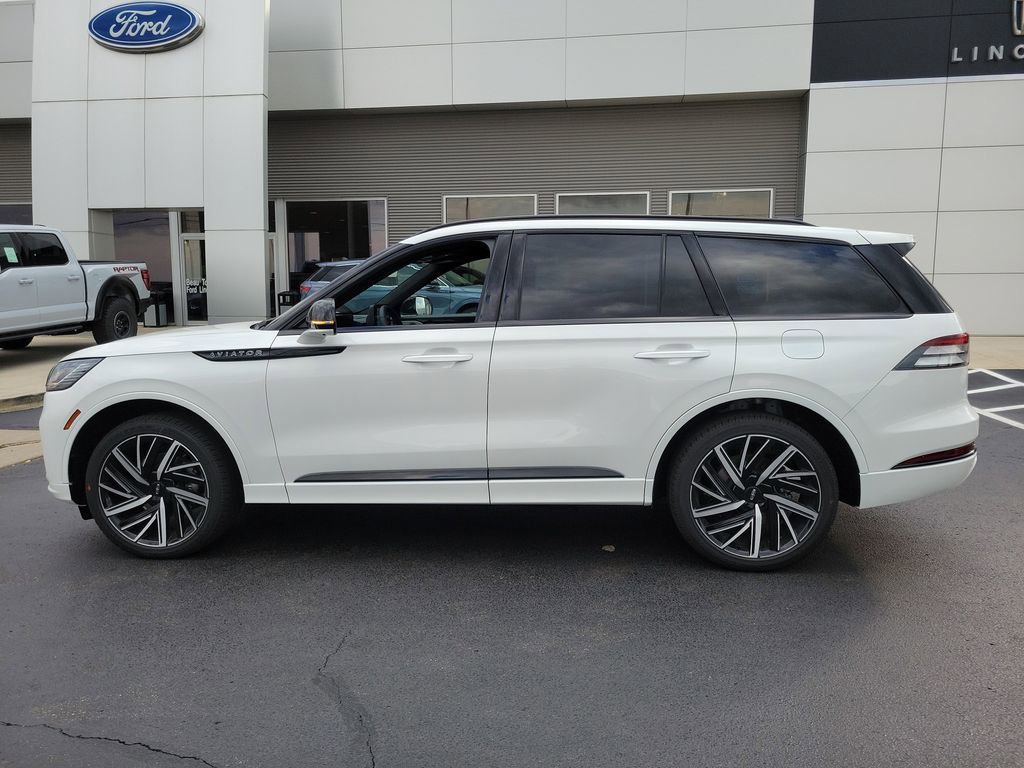 New 2026 Lincoln Aviator Black Label w/ Jet Appearance Package image 7