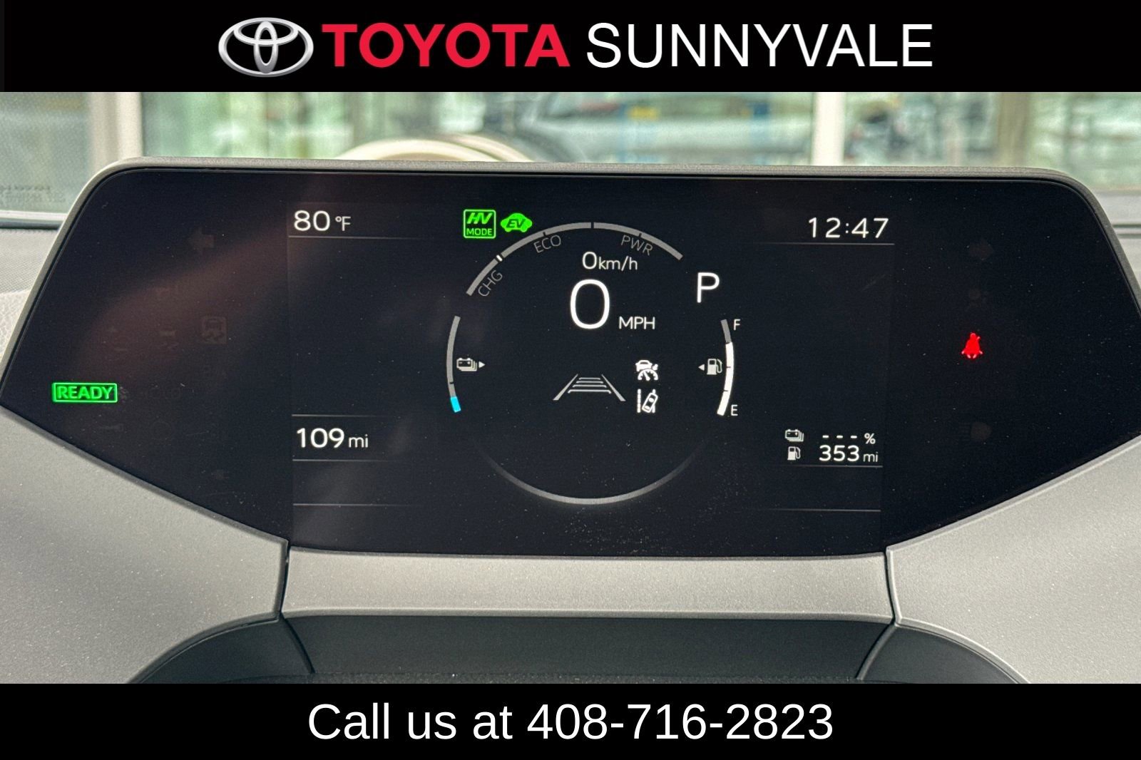 Used 2025 Toyota Prius Plug-In Hybrid image 29