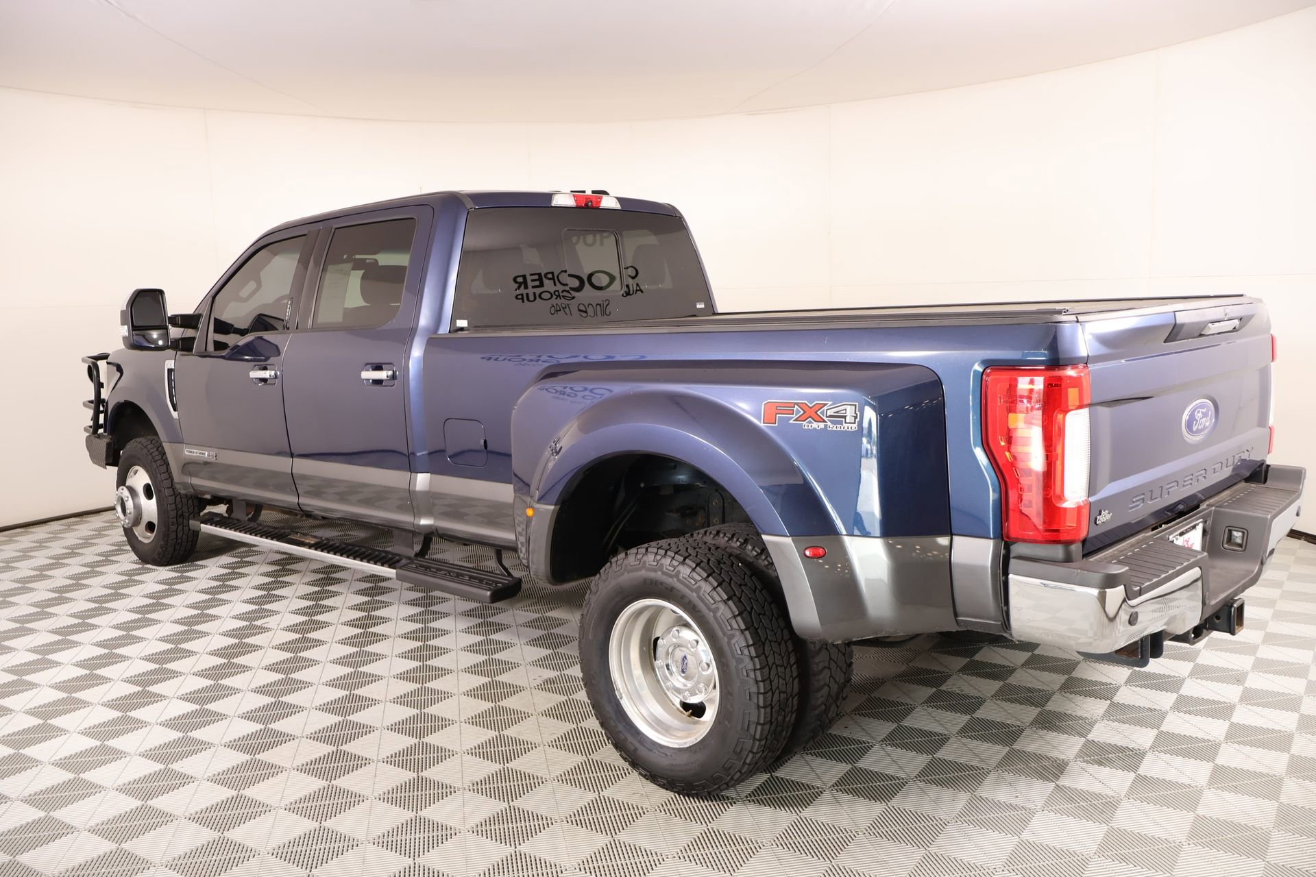 Used 2019 Ford F350 Lariat w/ Chrome Package image 23