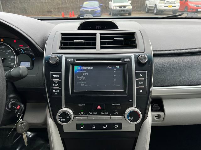 Used 2012 Toyota Camry LE FWD image 25