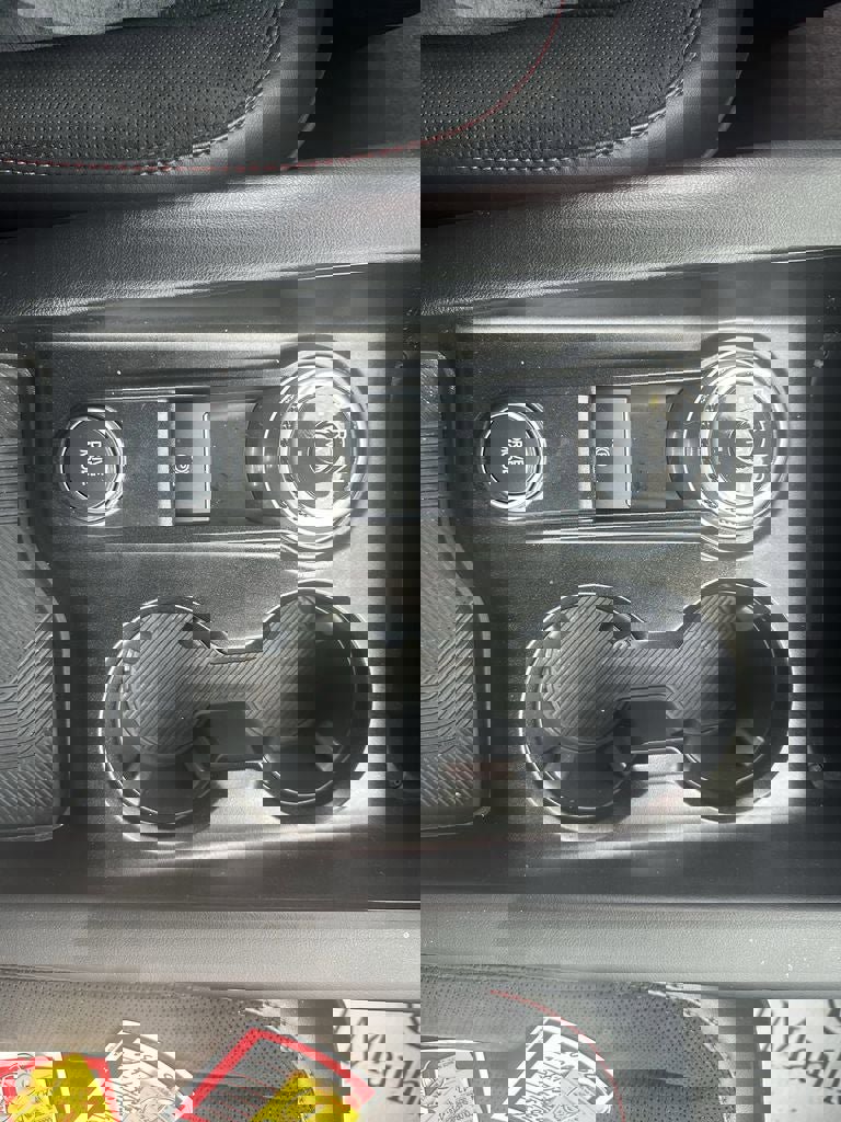 Used 2025 Ford Explorer ST AWD/4WD image 21