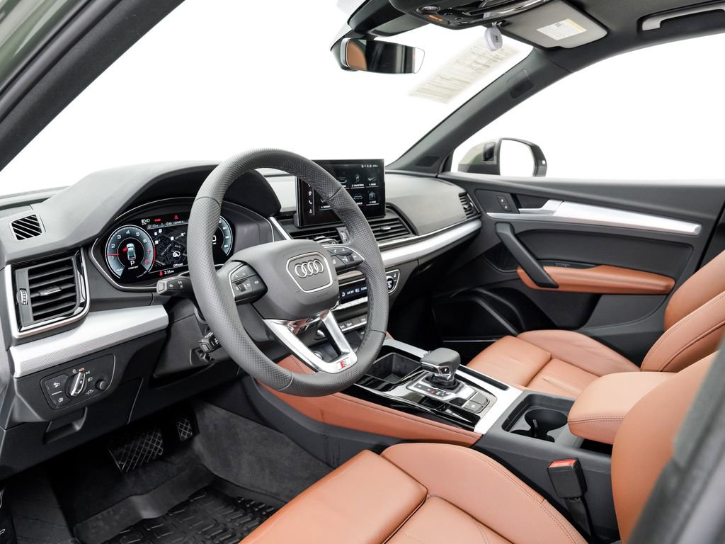 Certified 2024 Audi Q5 2.0T Premium Plus w/ Premium Plus Package AWD/4WD image 4
