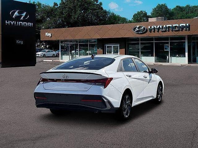 New 2026 Hyundai Elantra SEL FWD image 9
