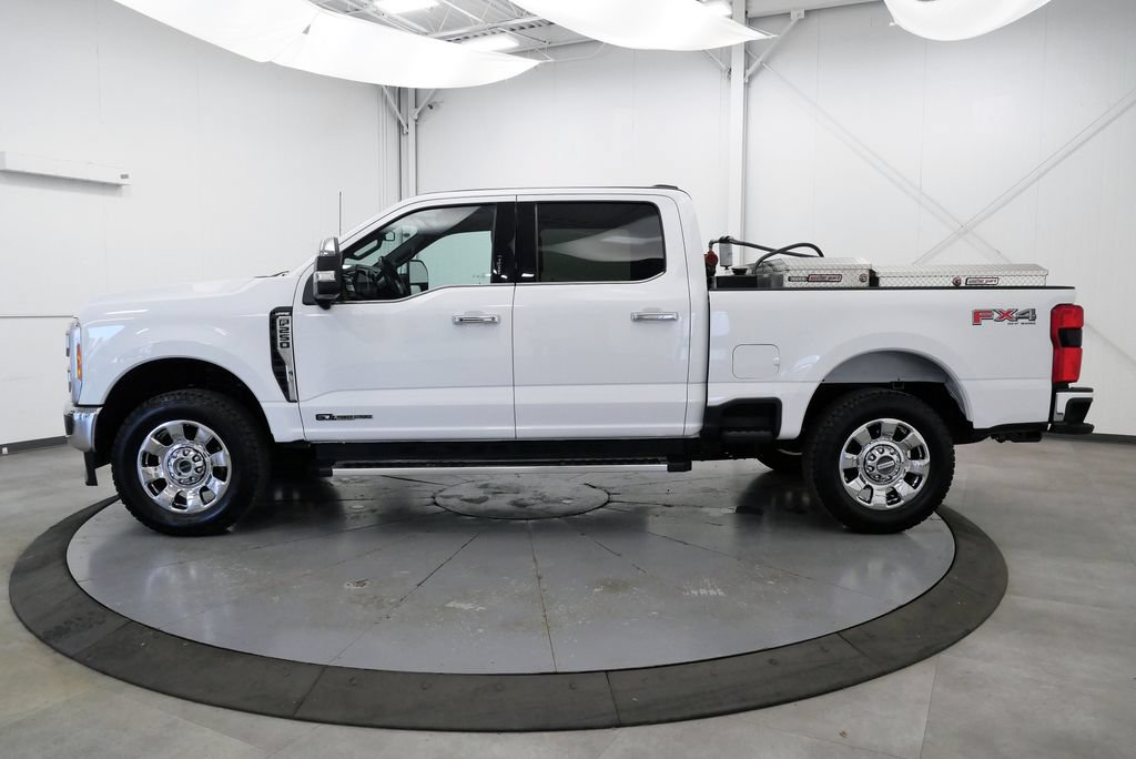 Used 2023 Ford F250 Lariat w/ Chrome Package AWD/4WD image 4