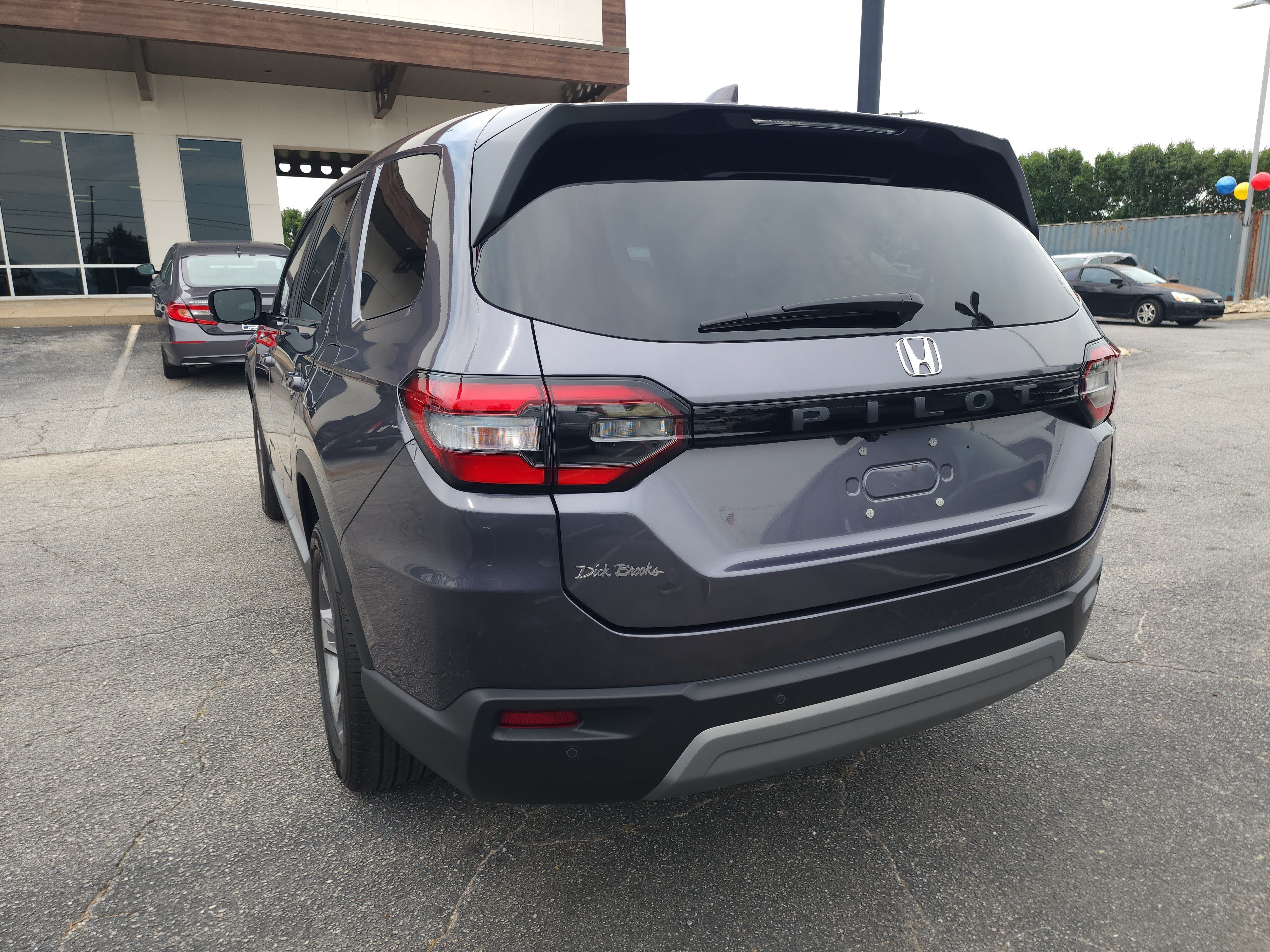 Used 2023 Honda Pilot EX-L image 7