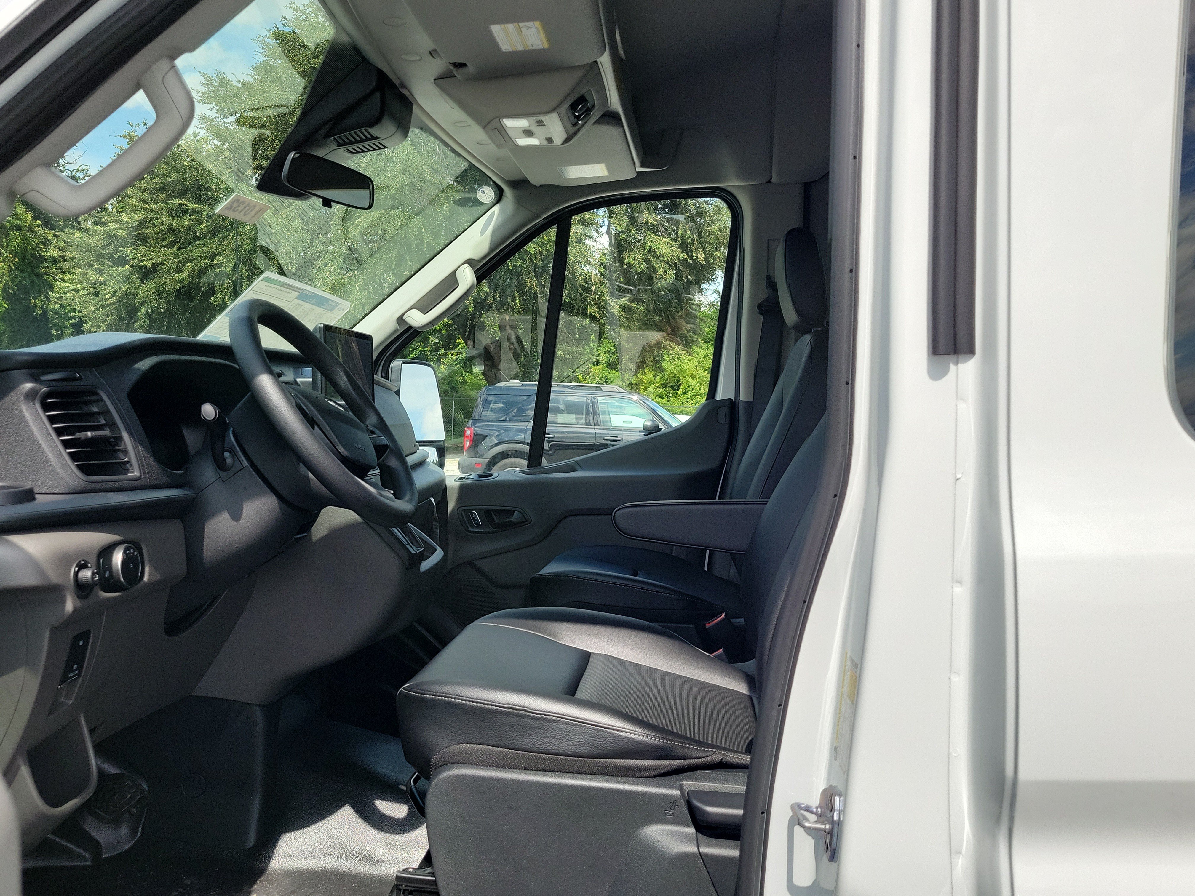 New 2027 Ford Transit 350 XL RWD image 18