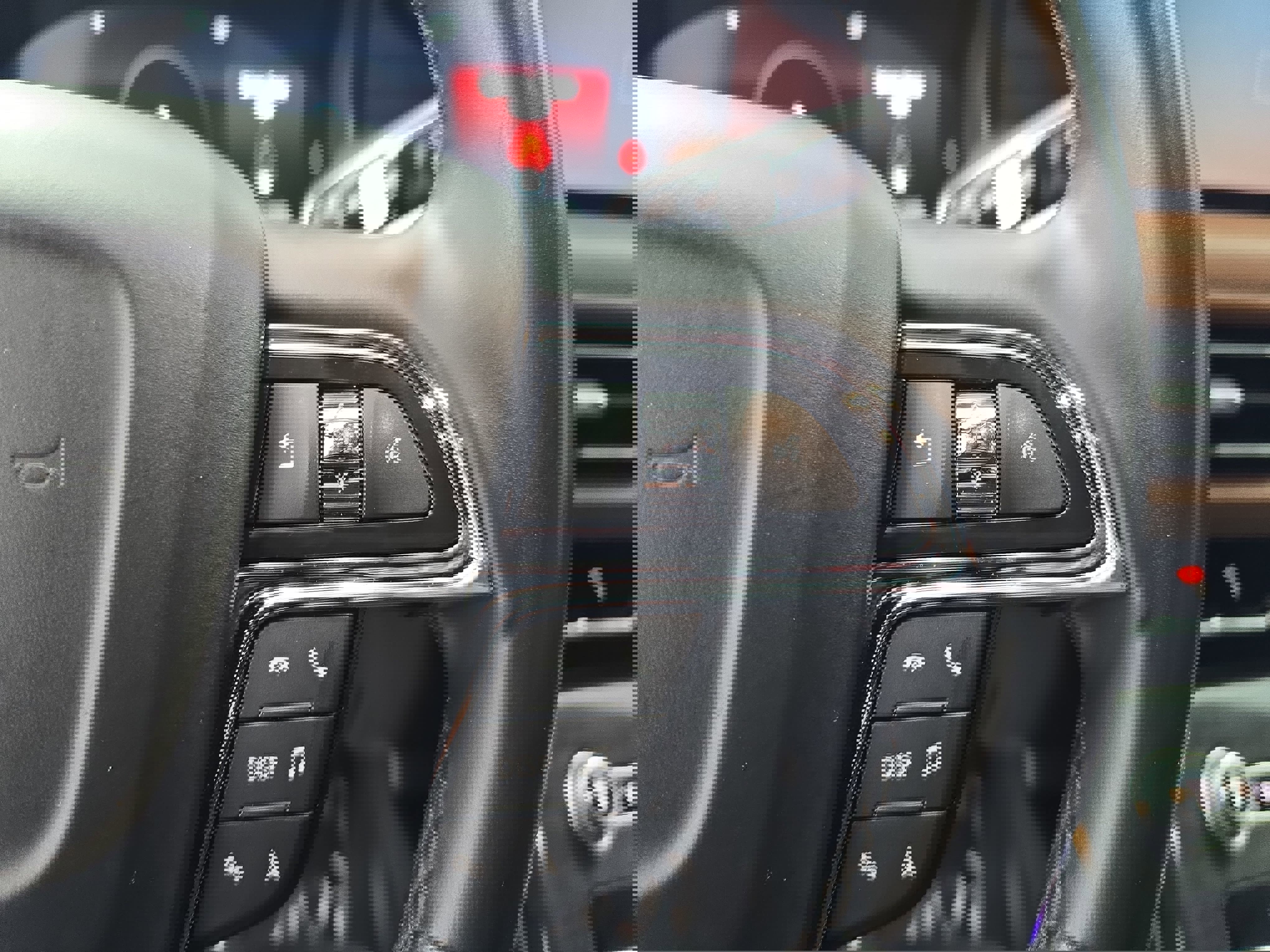 Used 2023 Lincoln Nautilus Reserve image 18