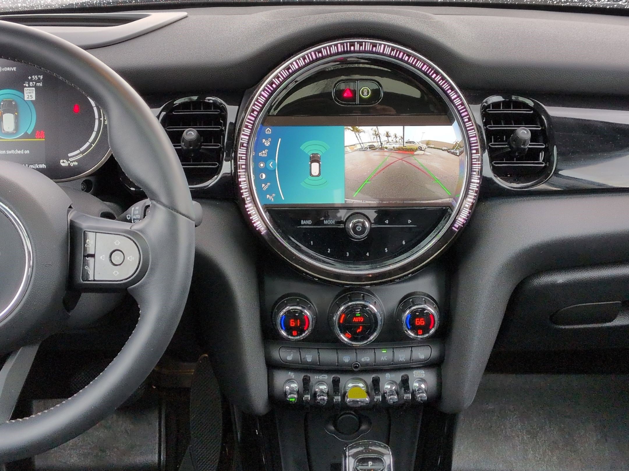 Used 2024 MINI Cooper SE image 29