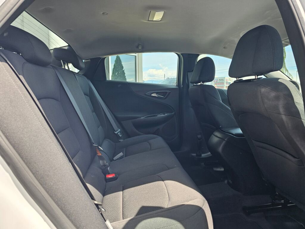 Used 2022 Chevrolet Malibu LS FWD image 13