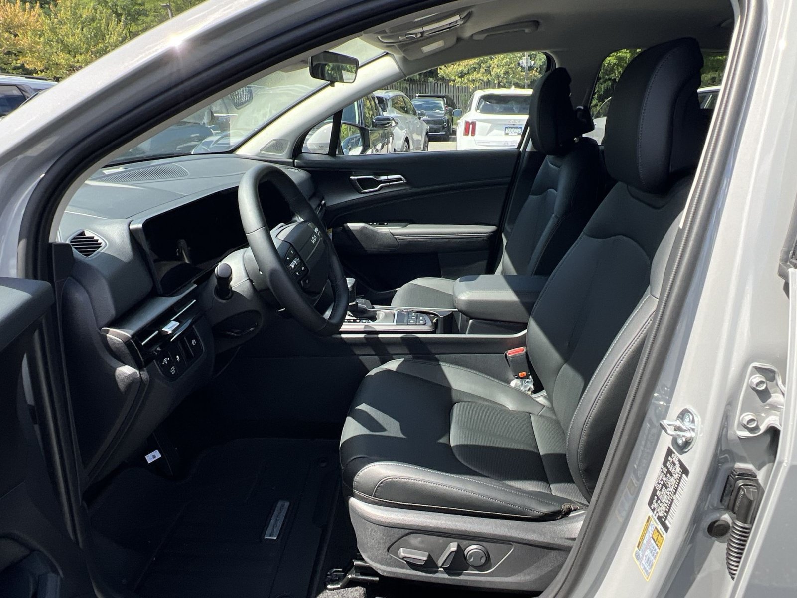 New 2026 Kia Sportage EX FWD image 18