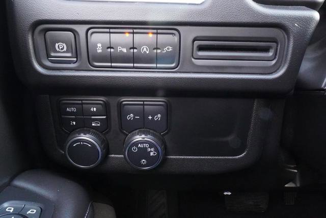 Used 2021 Chevrolet Tahoe LT image 15