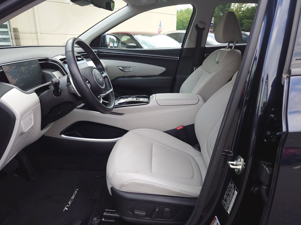 Certified 2024 Hyundai Tucson Limited AWD/4WD image 10