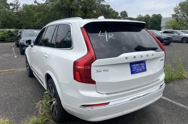 Used 2023 Volvo XC90 B6 Ultimate w/ Protection Package AWD/4WD image 3