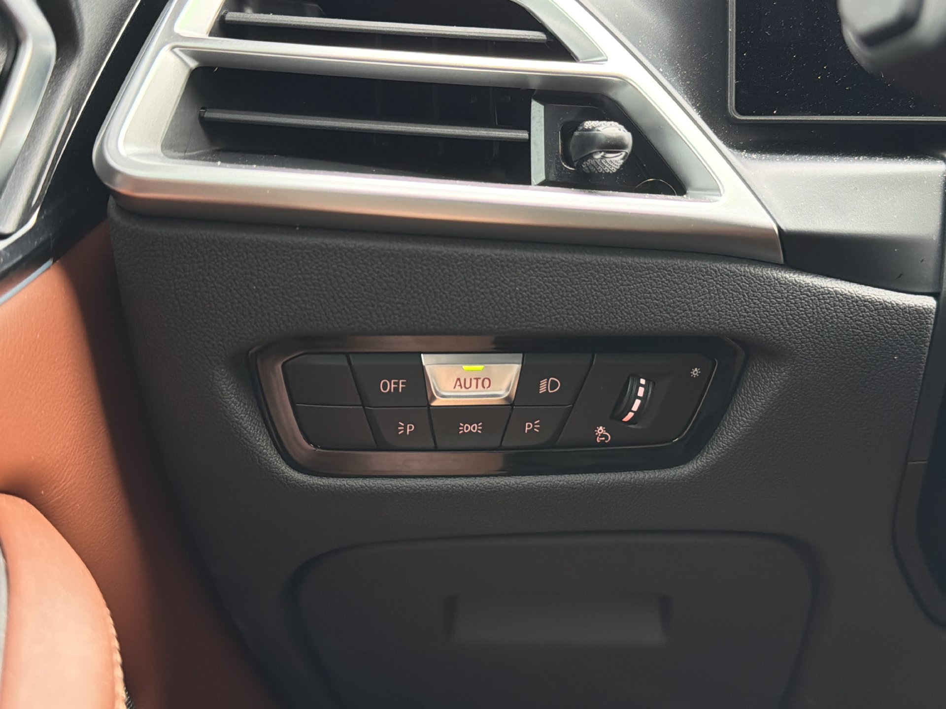 Used 2025 BMW M4 Competition RWD image 29