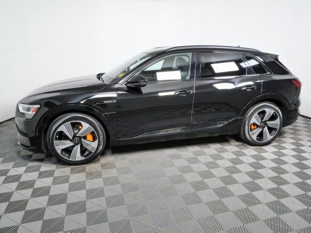 Certified 2022 Audi e-tron Premium Plus w/ Premium Plus Package image 32
