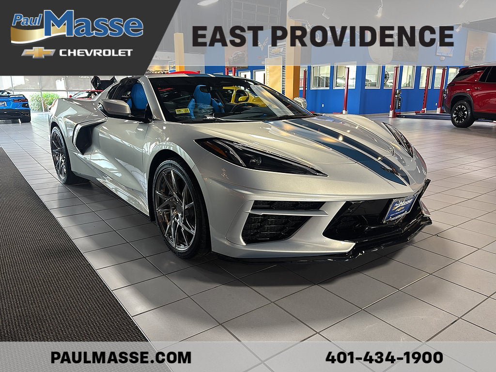 Used 2024 Chevrolet Corvette Stingray Premium Cpe w/ Z51 Performance Package RWD image 3