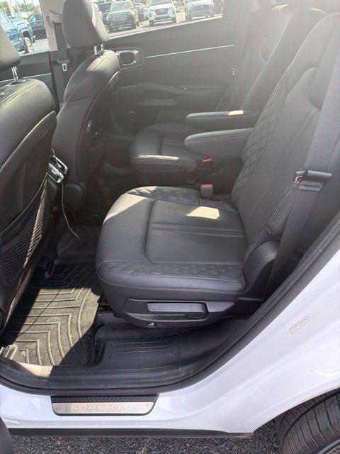 Used 2022 Kia Sorento SX Prestige AWD/4WD image 3