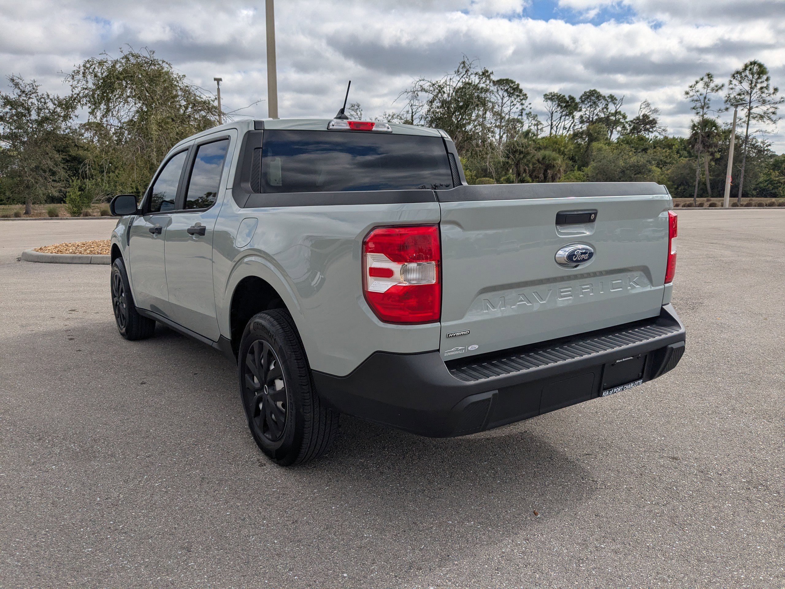 Used 2024 Ford Maverick XL image 7