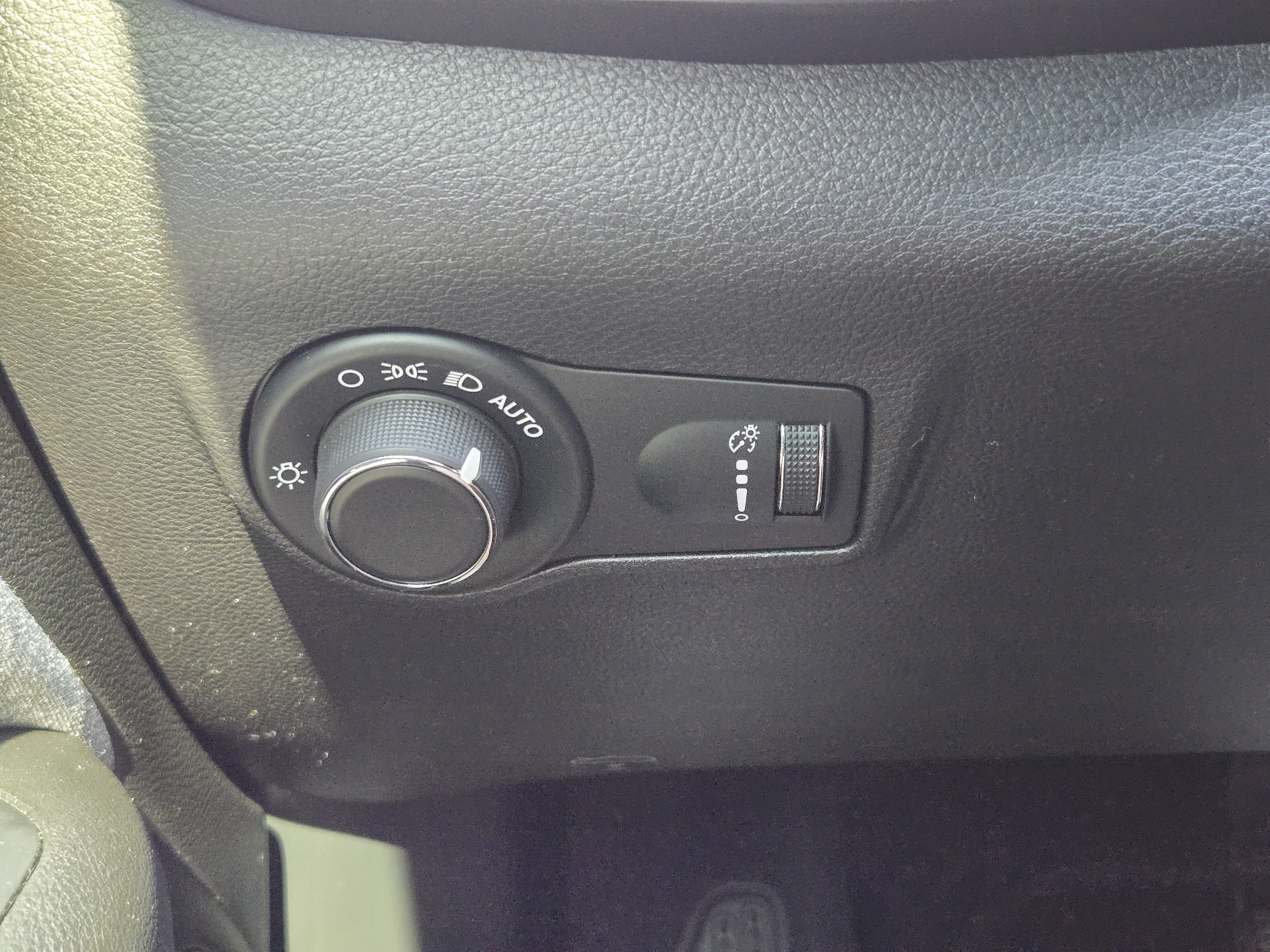 Used 2024 Jeep Compass Sport AWD/4WD image 23