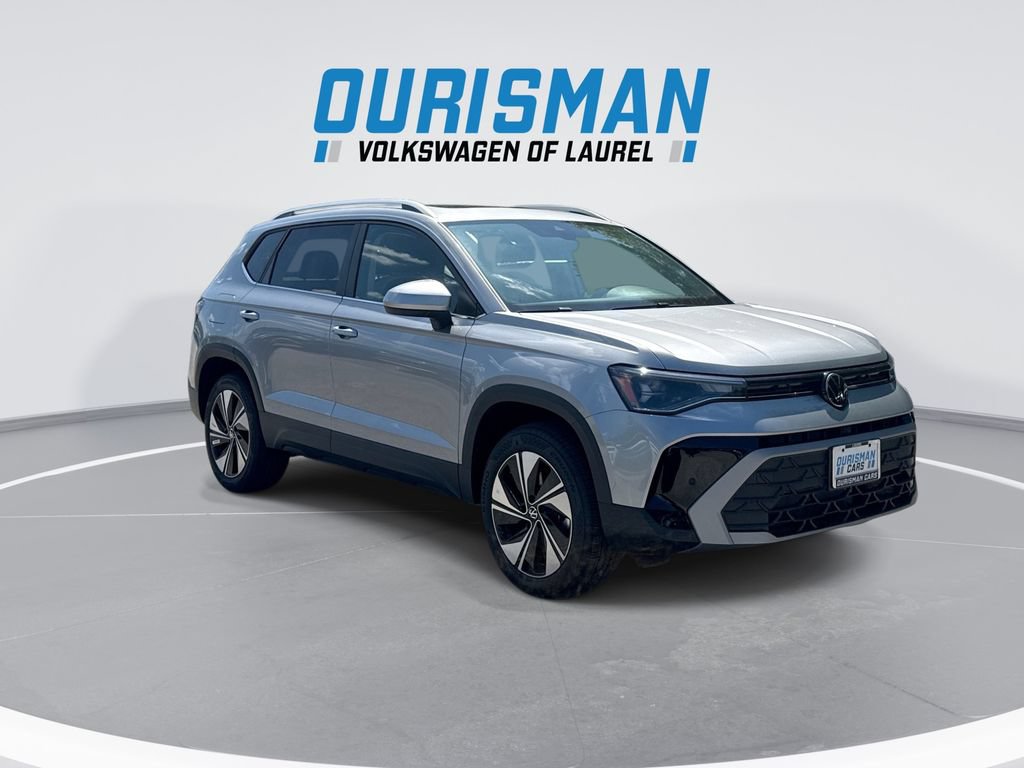 New 2026 Volkswagen Taos SE AWD/4WD image 2
