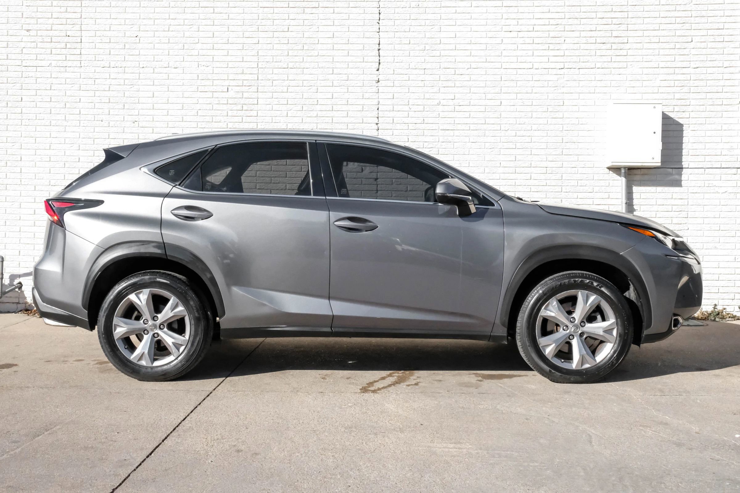 Used 2017 Lexus NX 200t FWD w/ Premium Package image 7