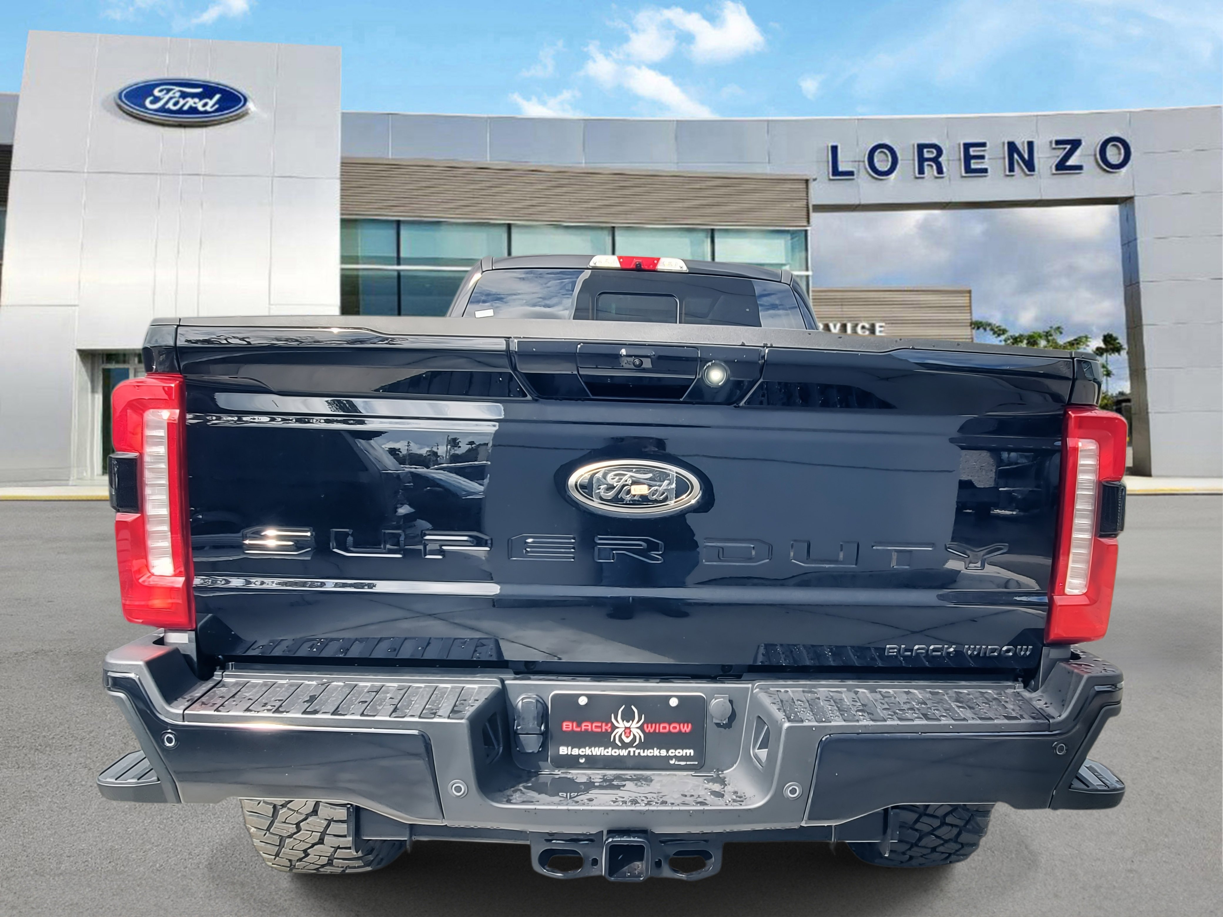 New 2026 Ford F250 Lariat w/ Black Appearance Package image 5