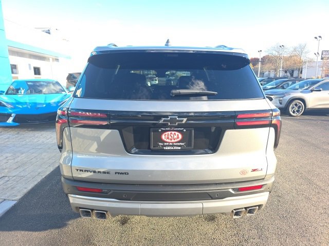 New 2026 Chevrolet Traverse Z71 w/ Enhanced Driving Package image 5