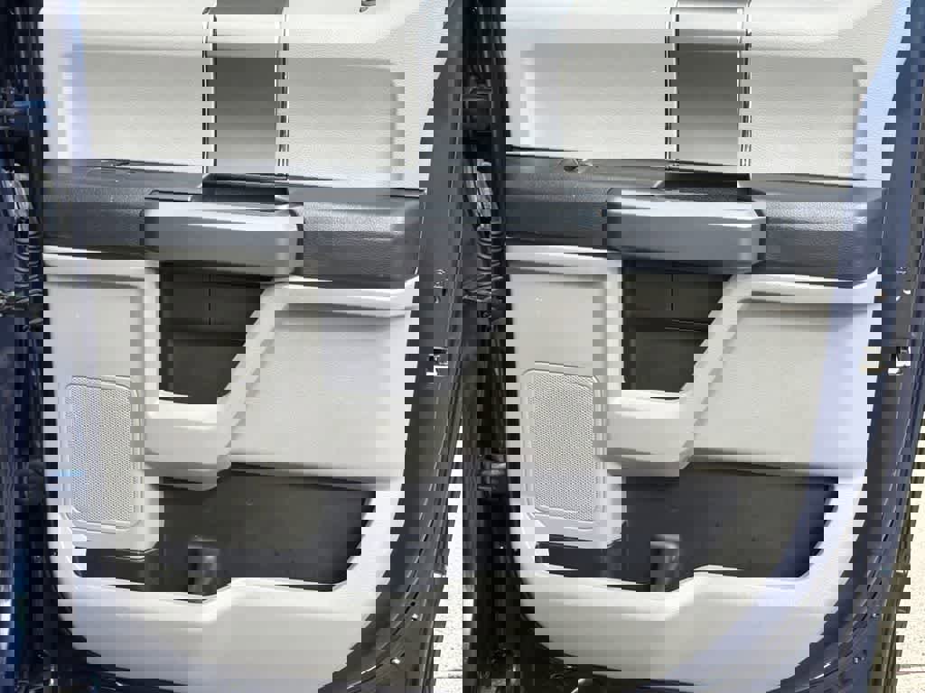 Used 2020 Ford F150 XLT w/ Equipment Group 302A Luxury image 15