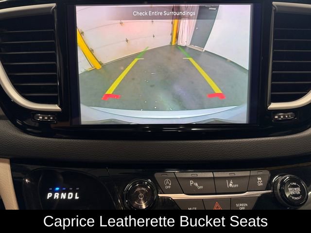Used 2024 Chrysler Pacifica Touring-L image 16