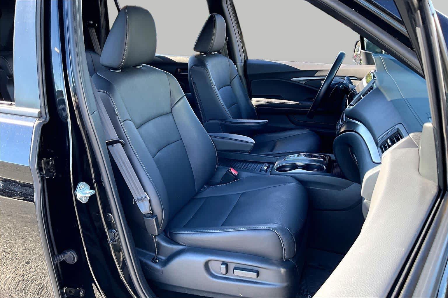 Used 2023 Honda Passport EX-L image 9