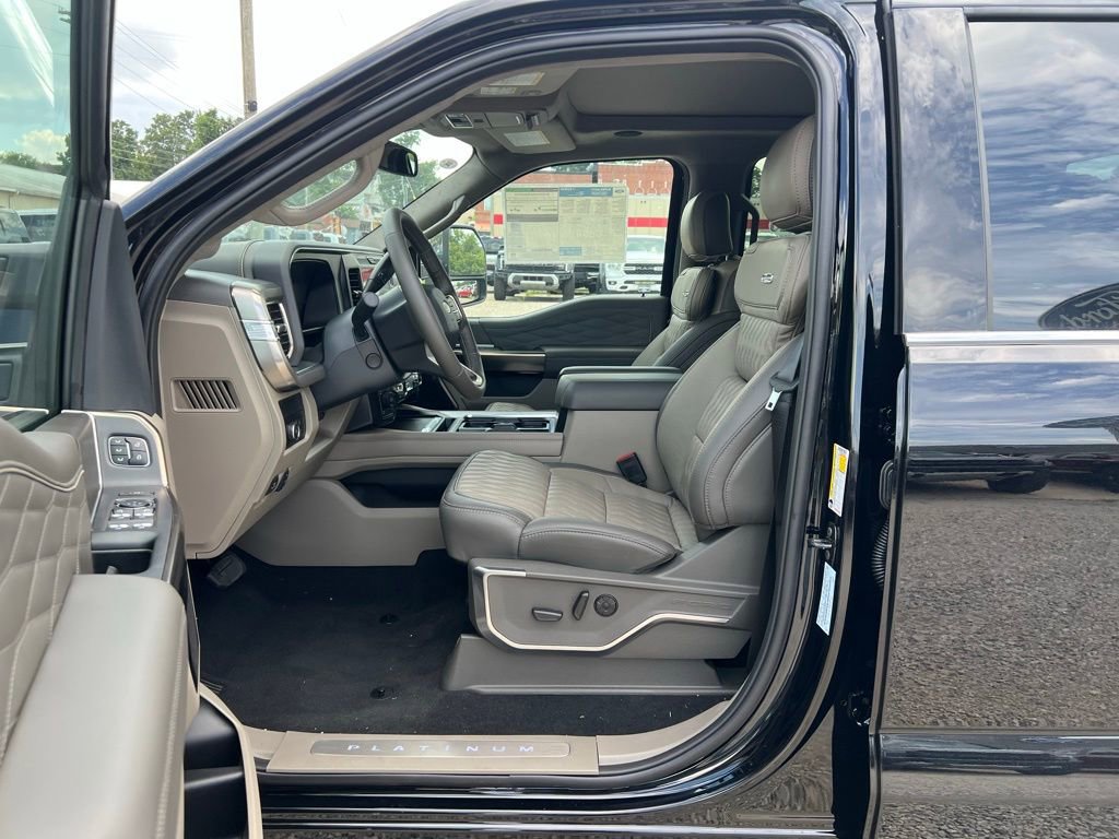 New 2025 Ford F350 Platinum w/ Platinum Plus Package image 13