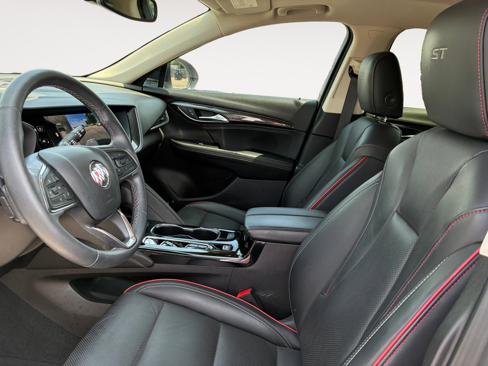 Used 2022 Buick Envision Essence w/ Technology Package I FWD image 23