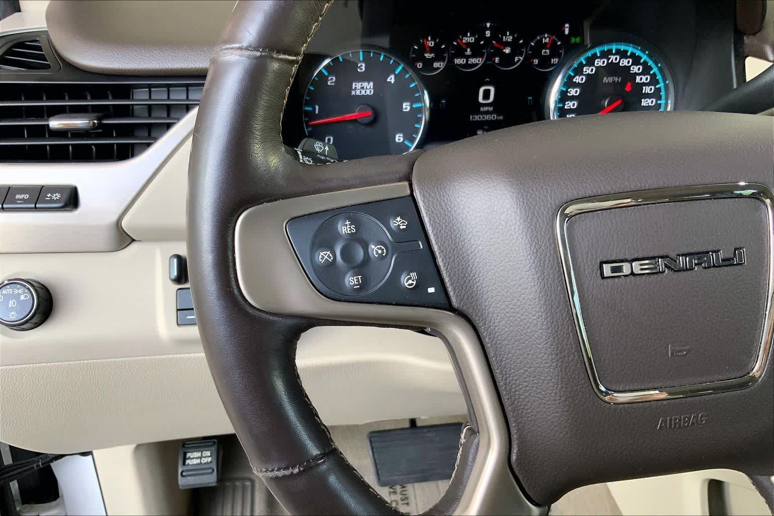 Used 2019 GMC Yukon XL Denali w/ Denali Ultimate Package RWD image 23