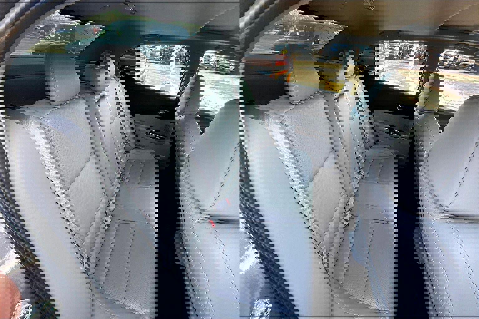 Used 2017 Acura TLX V6 w/ Technology Package FWD image 24