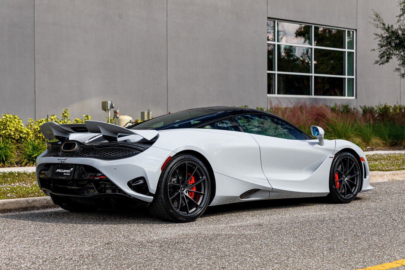 New 2026 McLaren 750S RWD image 8