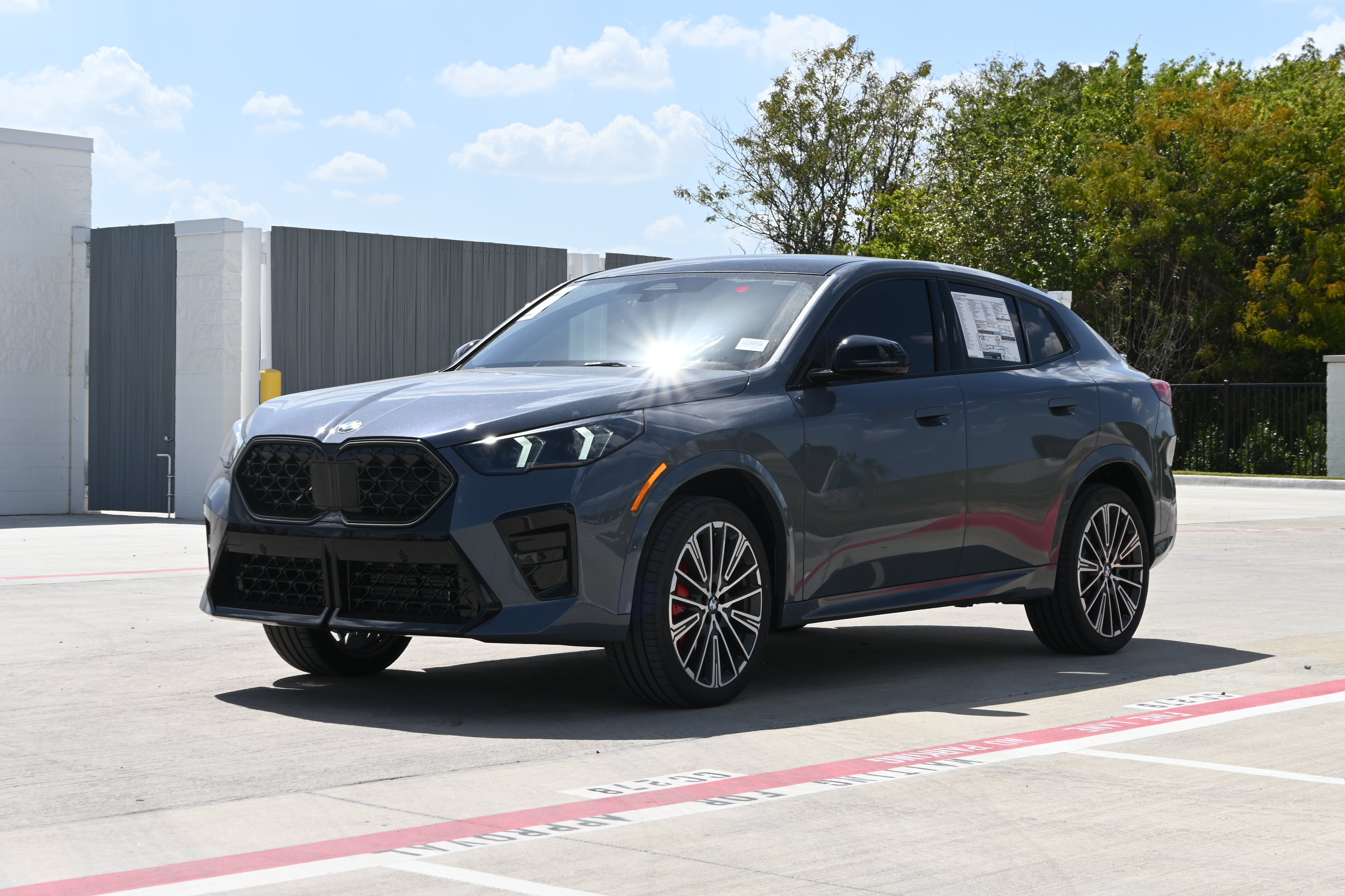 New 2027 BMW X2 xDrive28i AWD/4WD image 3
