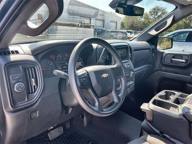 Used 2024 Chevrolet Silverado 1500 Custom RWD image 10