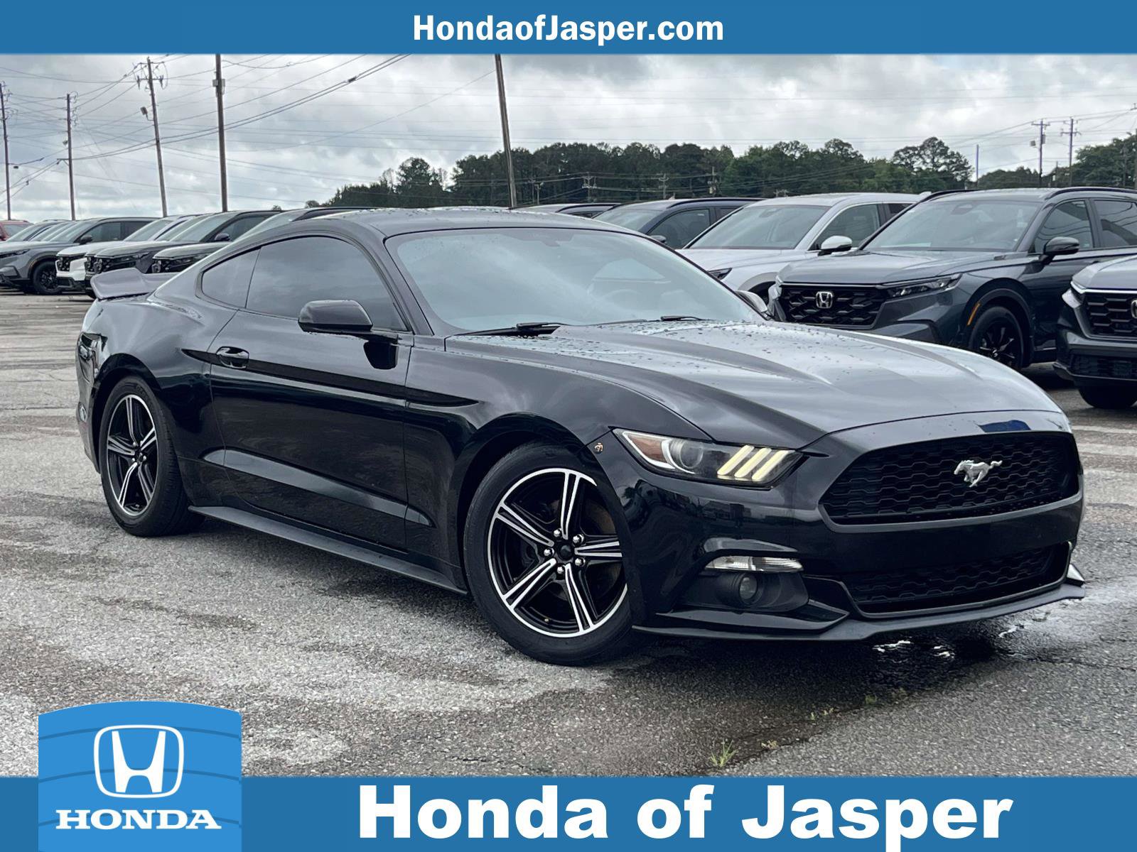 Used 2017 Ford Mustang Coupe RWD image 1
