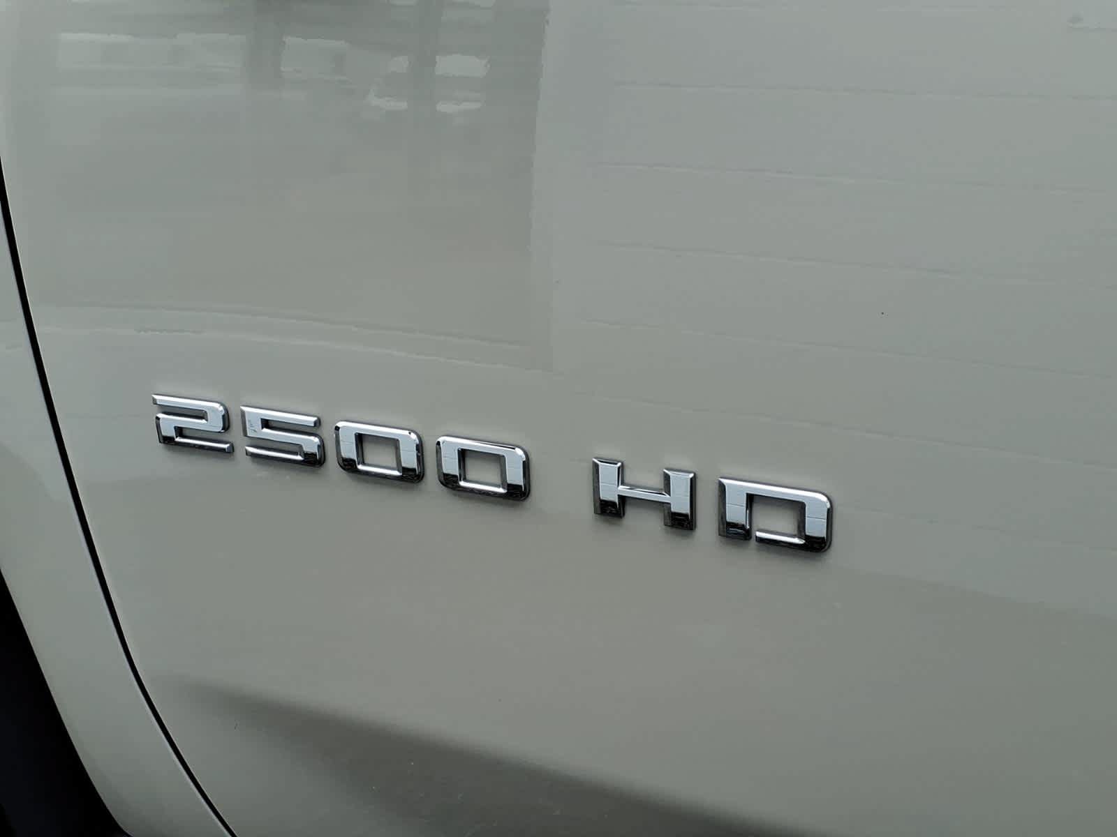 Used 2026 Chevrolet Silverado 2500 ZR2 AWD/4WD image 9
