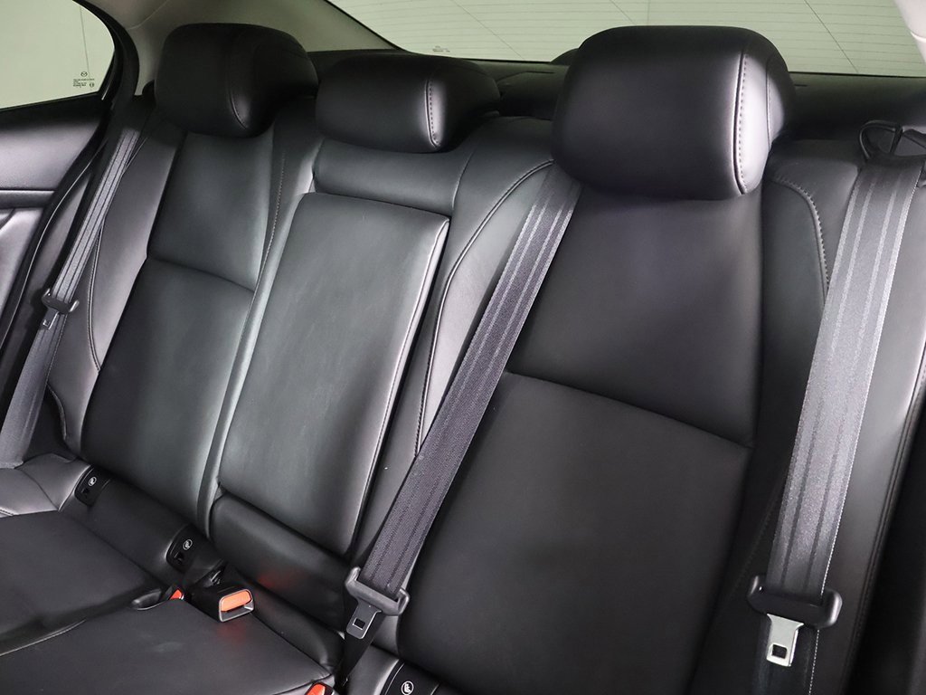 Used 2021 MAZDA MAZDA3 s image 30