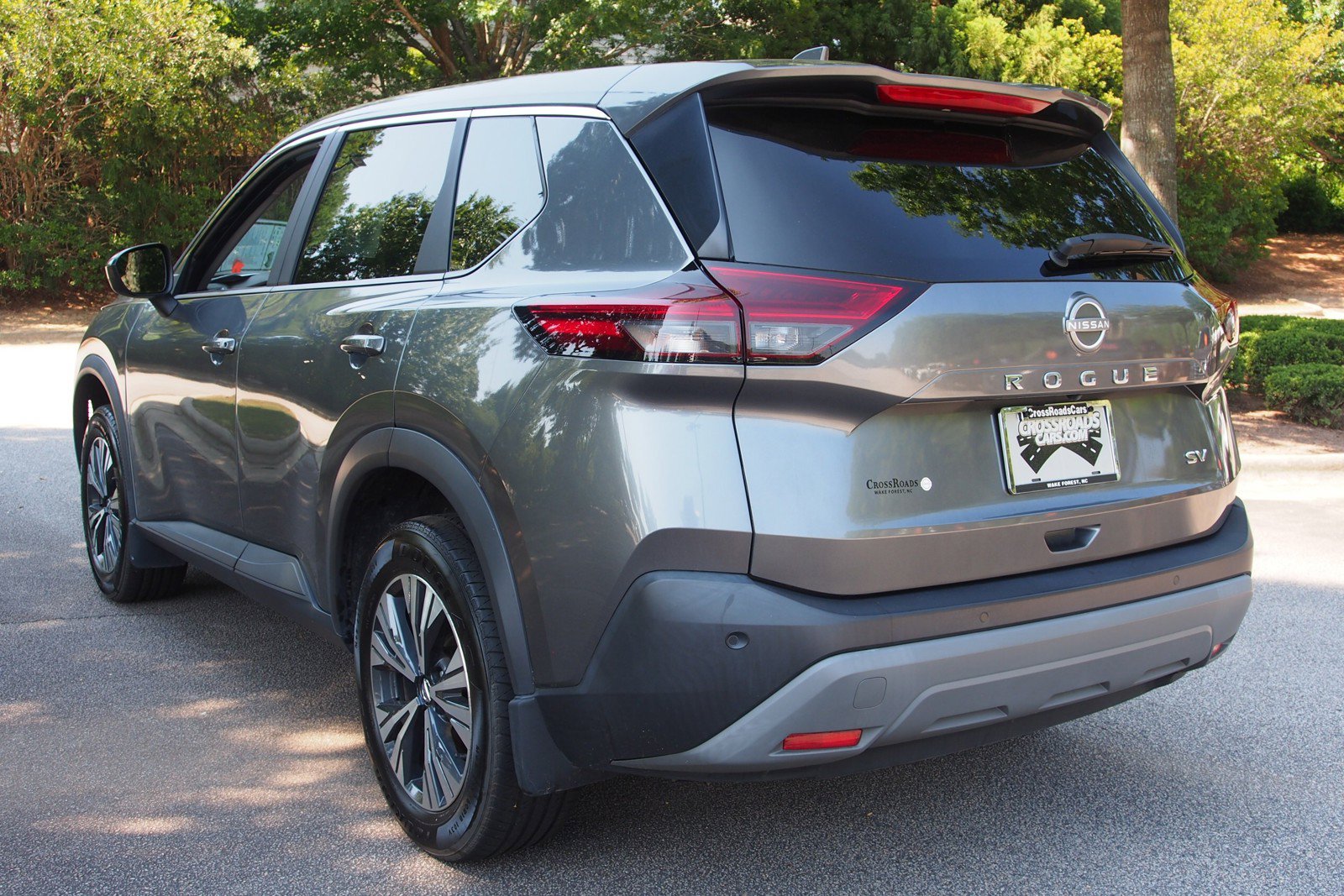 Used 2023 Nissan Rogue SV FWD image 5