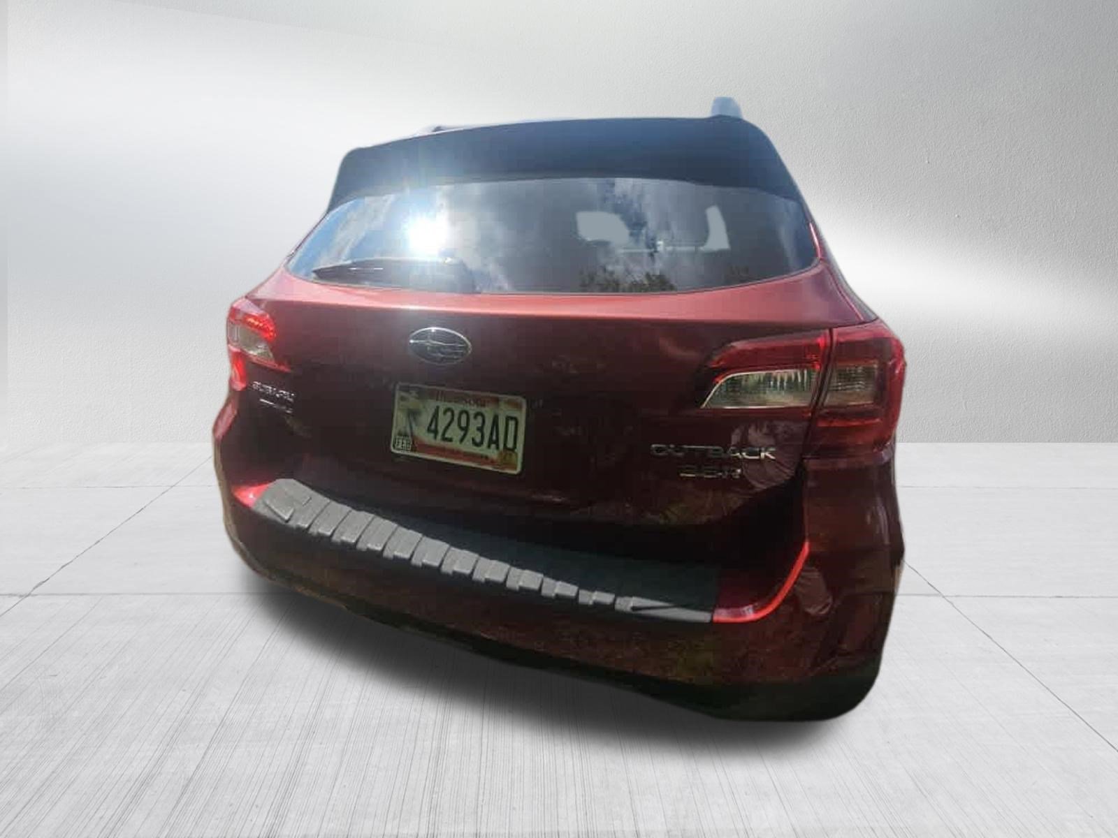 Used 2015 Subaru Outback 3.6R Limited AWD/4WD image 5